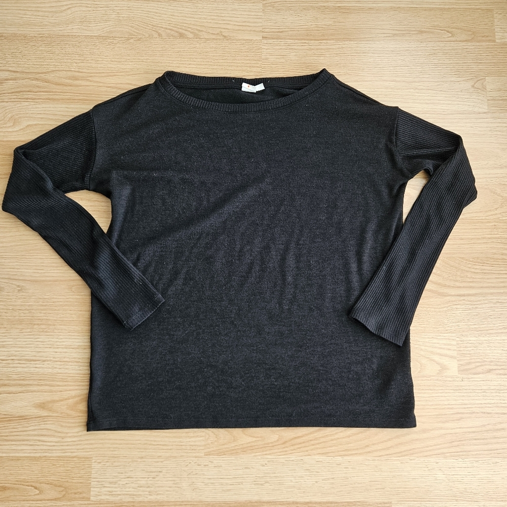 GAP Black Sweater